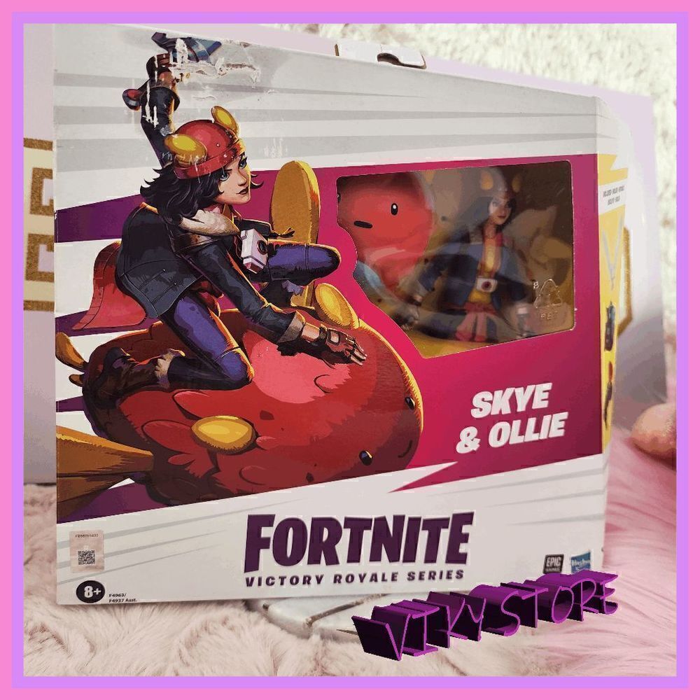 NWT Victory in Hand: Fortnite Sky and Ollie Series NWT